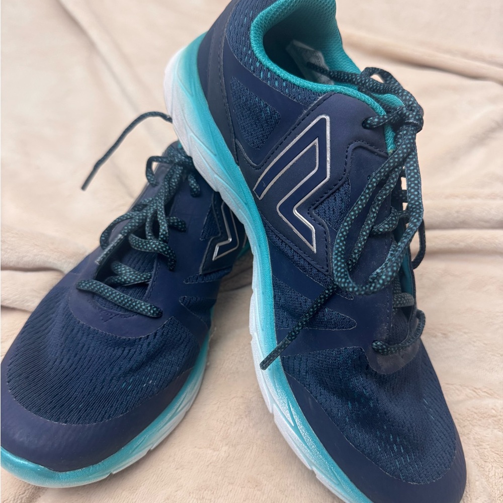 Vionic Navy and Teal Athletic Shoes Size 10